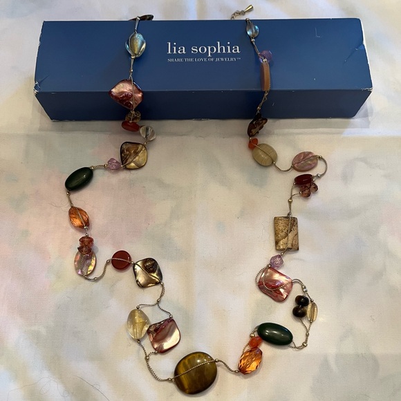 ✨Lia Sophia “Magggie” Necklace✨ - Picture 7 of 10